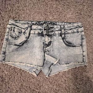 Medium wash jean shorts
